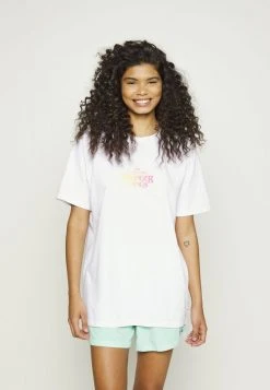 Flash Sale 😀 Quiksilver STRANGER THINGS TEE - Print T-shirt - White 💯 -Quiksilver shop 11135a5e3a904d1facbc270df1a2addc