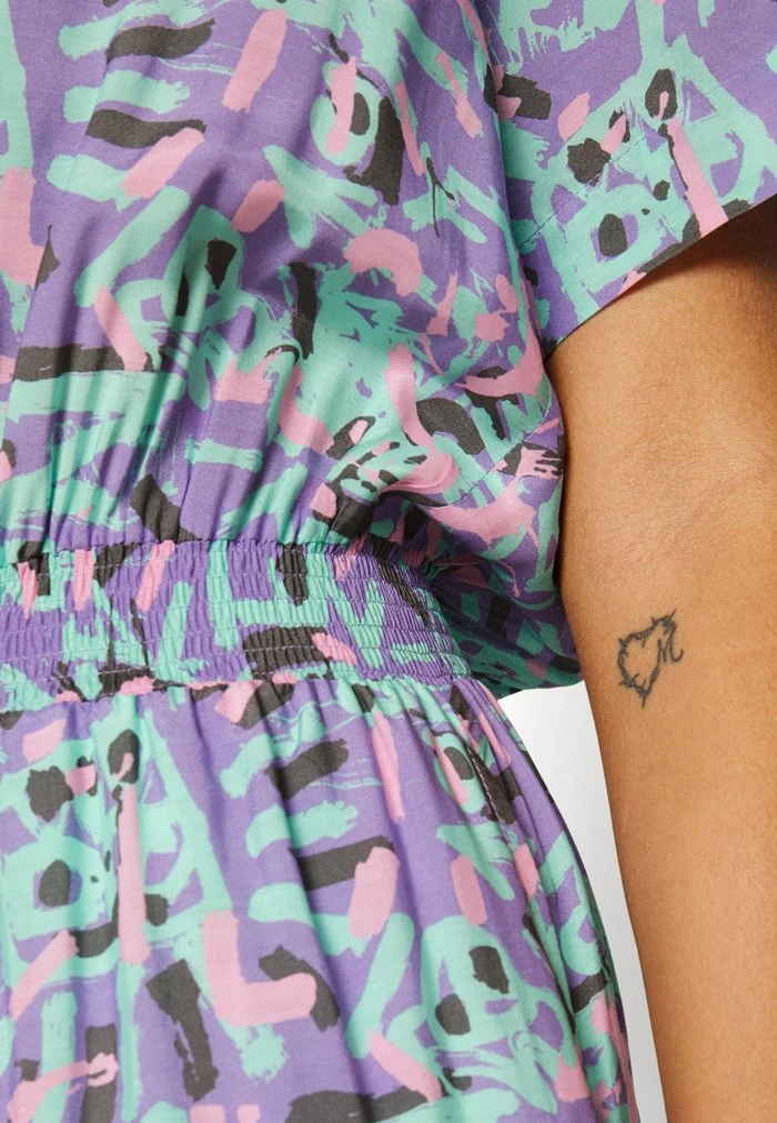 Best deal π Quiksilver STRANGER THINGS LENORA ROMPER - Jumpsuit - Multi-coloured 𧨠8 Best deal π Quiksilver STRANGER THINGS LENORA ROMPER - Jumpsuit - Multi-coloured 𧨠- Image 6