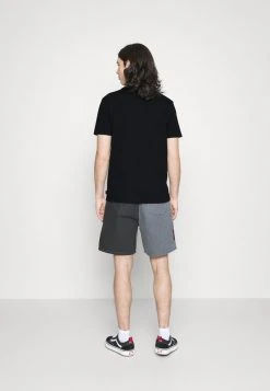 Best reviews of 🔥 Quiksilver STRANGER THINGS WELCOME TEE - Print T-shirt - Black 🌟 -Quiksilver shop 57892dc375494f5dafdd3ec6999f65fd