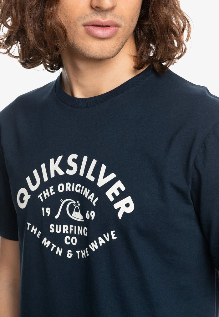 Buy π€© Quiksilver SCRIPT - Print T-shirt - Navy Blazer π 6 Buy π€© Quiksilver SCRIPT - Print T-shirt - Navy Blazer π - Image 4