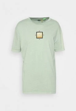 Cheap 🌟 Quiksilver MOUNTAIN RISE TEES - Print T-shirt - Frosty Green 🔔 -Quiksilver shop 759622ffe9444b4aa994f9cbe86ae47d