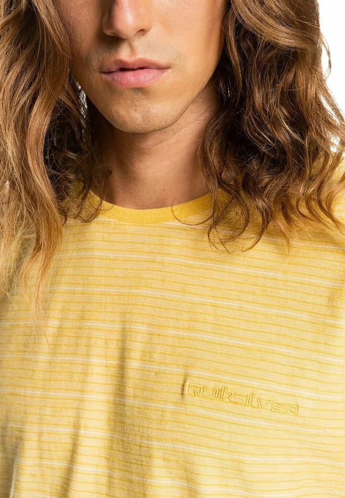 Hot Sale π€© Quiksilver KENTIN - Print T-shirt - Yellow β¨ 5 Hot Sale π€© Quiksilver KENTIN - Print T-shirt - Yellow β¨ - Image 3
