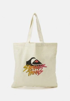 Top 10 🧨 Quiksilver STRANGER THINGS LENORA HILLS TOTE UNISEX - Tote Bag - White 🎉 -Quiksilver shop 96dd1be19b014e39968fc67c5b30a99f