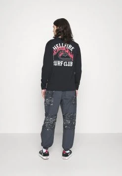 Deals ❤️ Quiksilver STRANGER THINGS HELL FIRE SURF CLUB - Long Sleeved Top - Black 🎉 -Quiksilver shop b06a0ff4496143909dfc04d157122aef