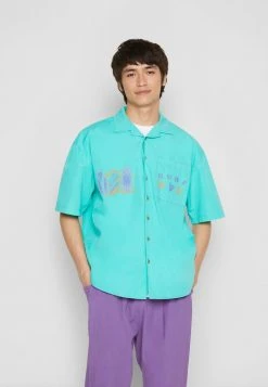 Brand new 🛒 Quiksilver STRANGER THINGS THE MIKE TOURIST 👕 SHIRT - 👕 SHIRT - Pool Green 👍