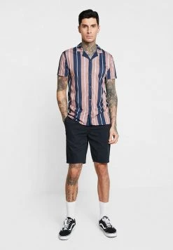 Brand new 🎁 Quiksilver Shorts - Black ❤️ -Quiksilver shop e470858a3d95435198854bbadcd18e8e