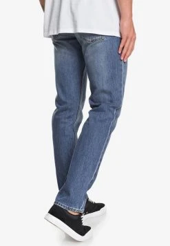 Hot Sale π Quiksilver Straight Leg π Jeans - Aged π 9 Hot Sale π Quiksilver Straight Leg π Jeans - Aged π -Quiksilver shop fe9cc36323024c26810c24a259c879e6